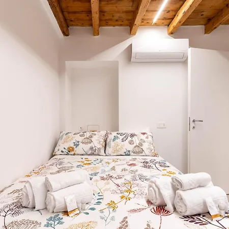 Historic Center & Station - Self Check-in & Remote Access