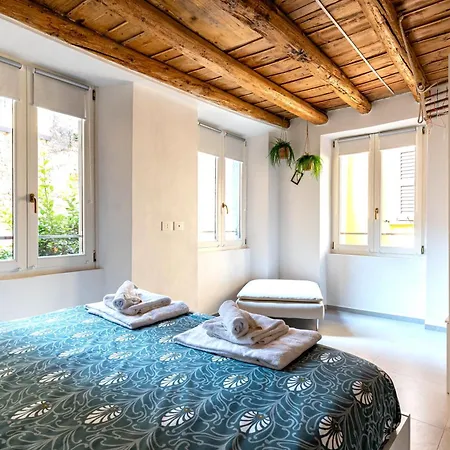 Apartament Historic Center & Station - Self Check-in & Remote Access Como