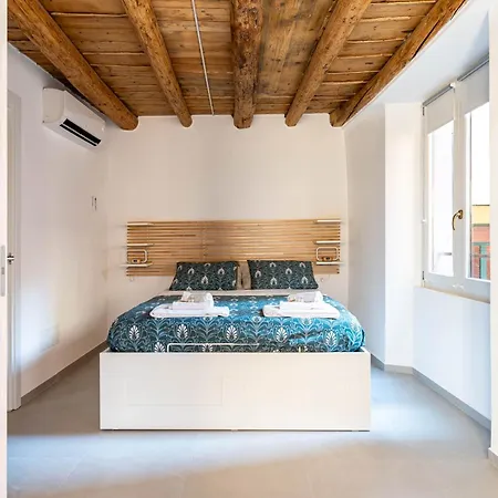 Historic Center & Station - Self Check-in & Remote Access Apartament