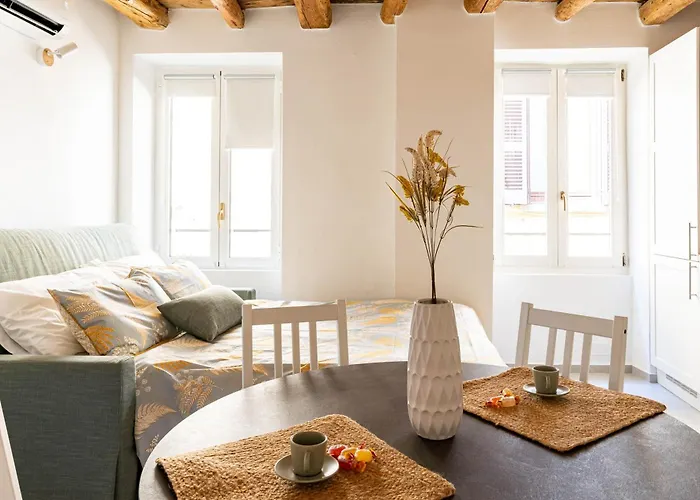 Historic Center & Station - Self Check-in & Remote Access