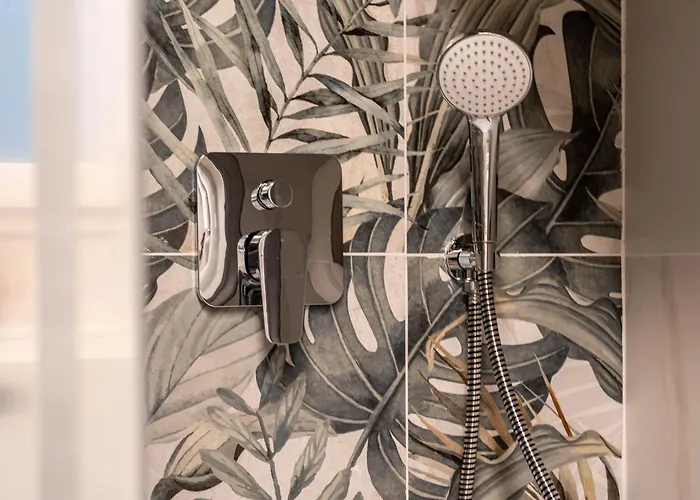 Historic Center & Station - Self Check-in & Remote Access דירה *