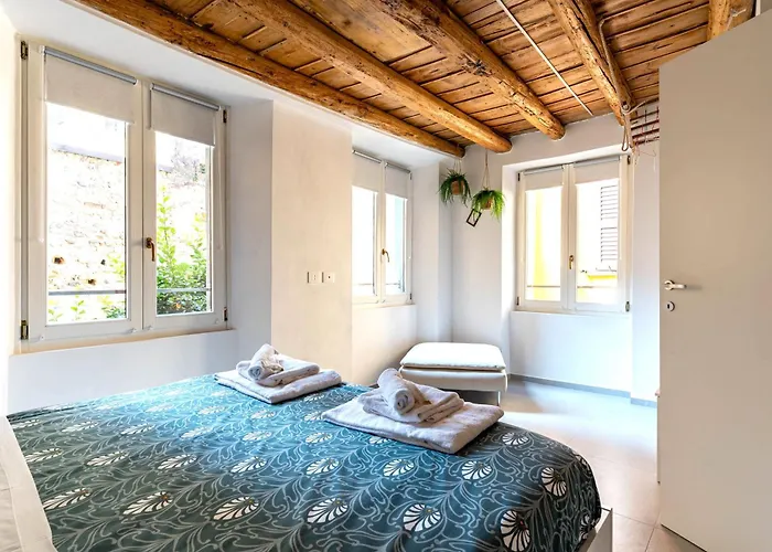 Apartamento Historic Center & Station - Self Check-in & Remote Access Como