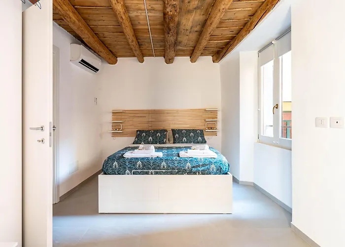 Historic Center & Station - Self Check-in & Remote Access Apartamento